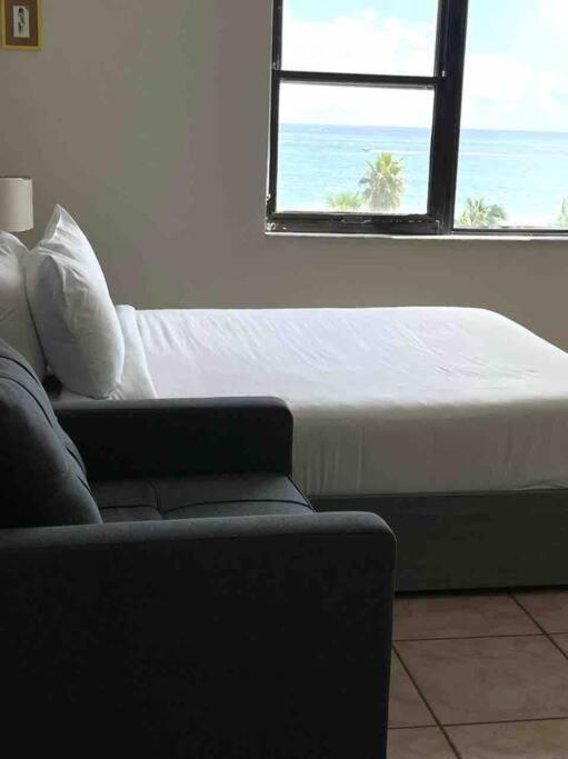Chic Ocean Front Studio! Leilighet Miami Beach Eksteriør bilde