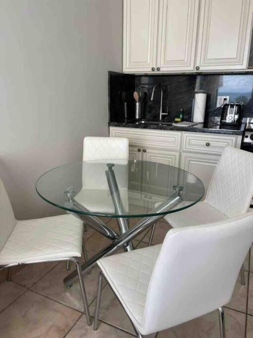 Chic Ocean Front Studio! Leilighet Miami Beach Eksteriør bilde