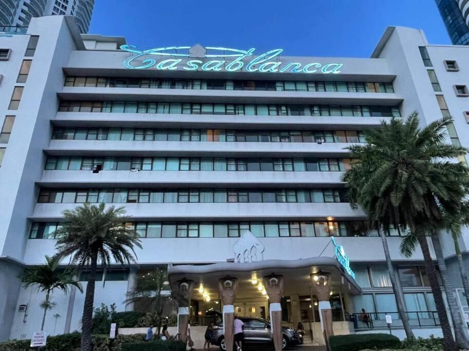 Chic Ocean Front Studio! Leilighet Miami Beach Eksteriør bilde